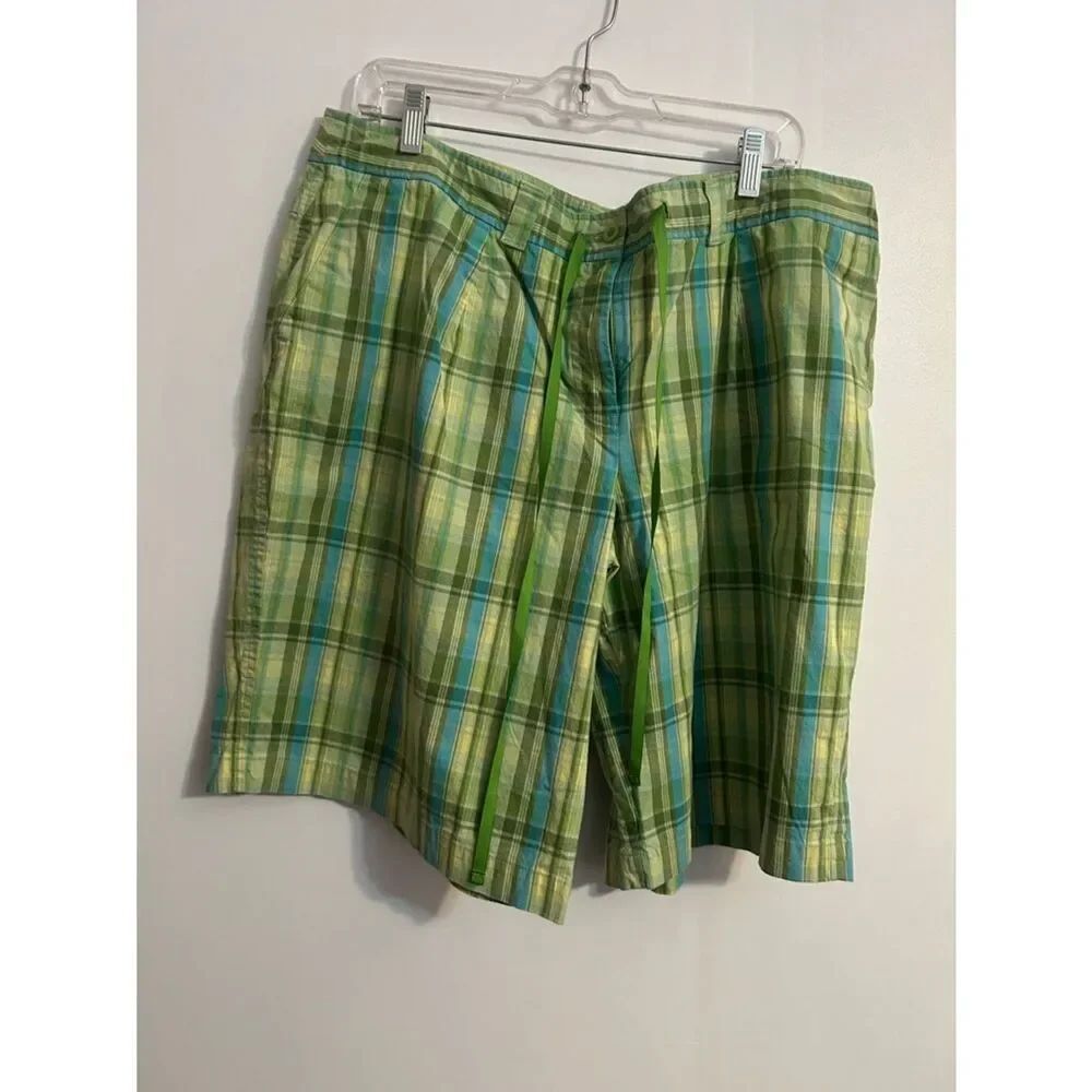 Green Plaid Casual Shorts